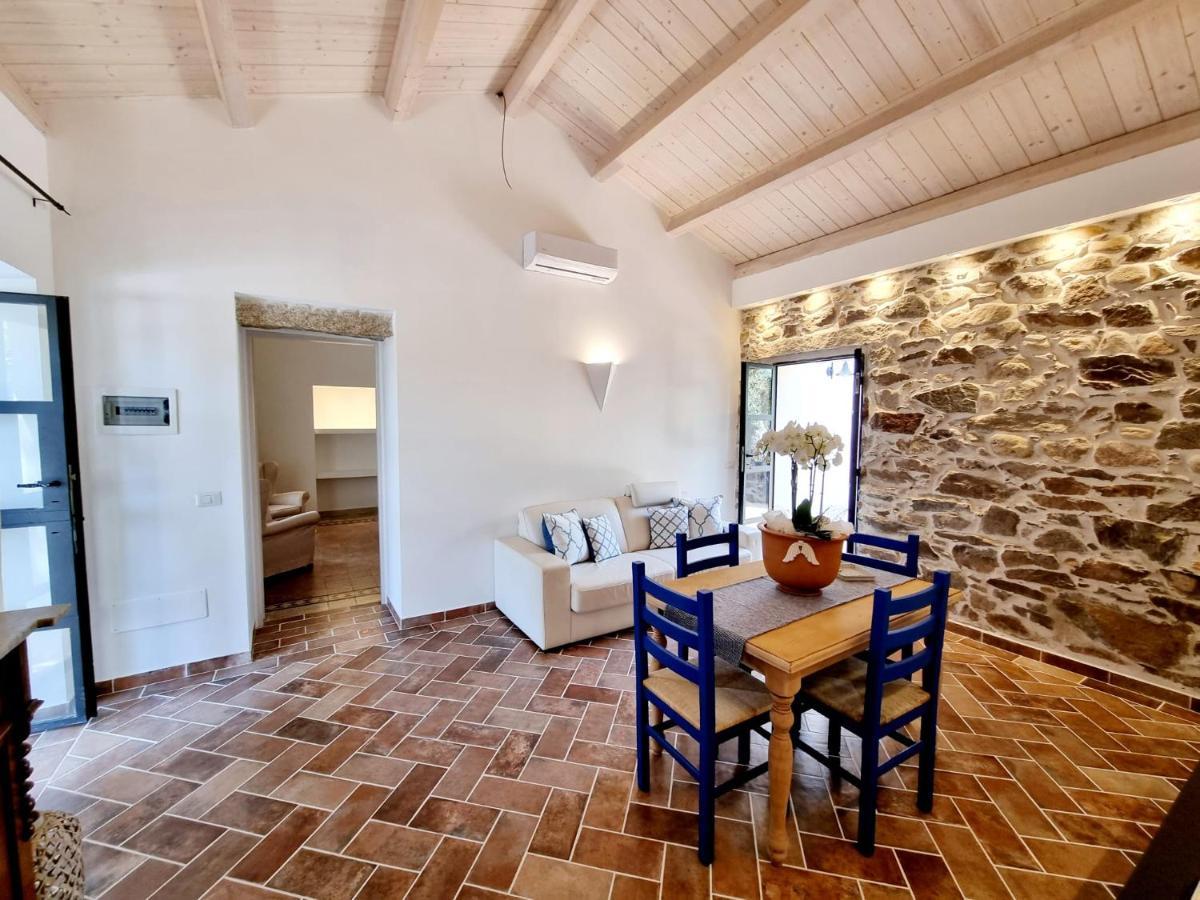 Apartament Stazzo San Teodoro La Quercia Piscina Condivisa Zewnętrze zdjęcie