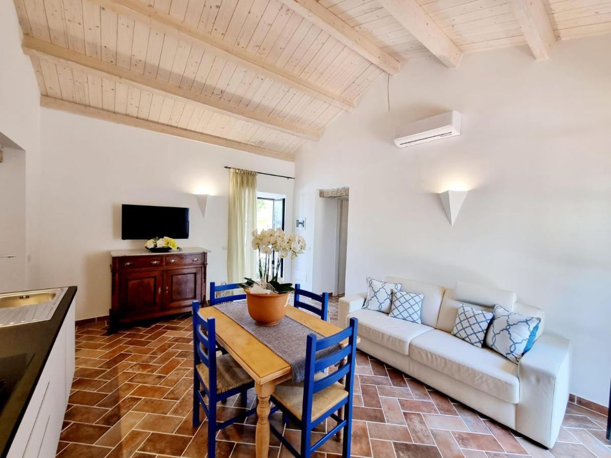 Apartament Stazzo San Teodoro La Quercia Piscina Condivisa Zewnętrze zdjęcie